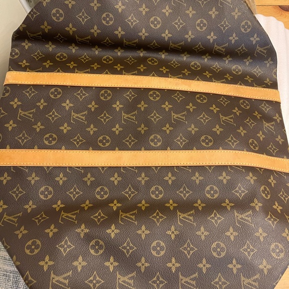 EXCELLENT!! Louis Vuitton Monogram Keepall Travel Bag + LV Luggage Tag + More - Picture 12 of 16